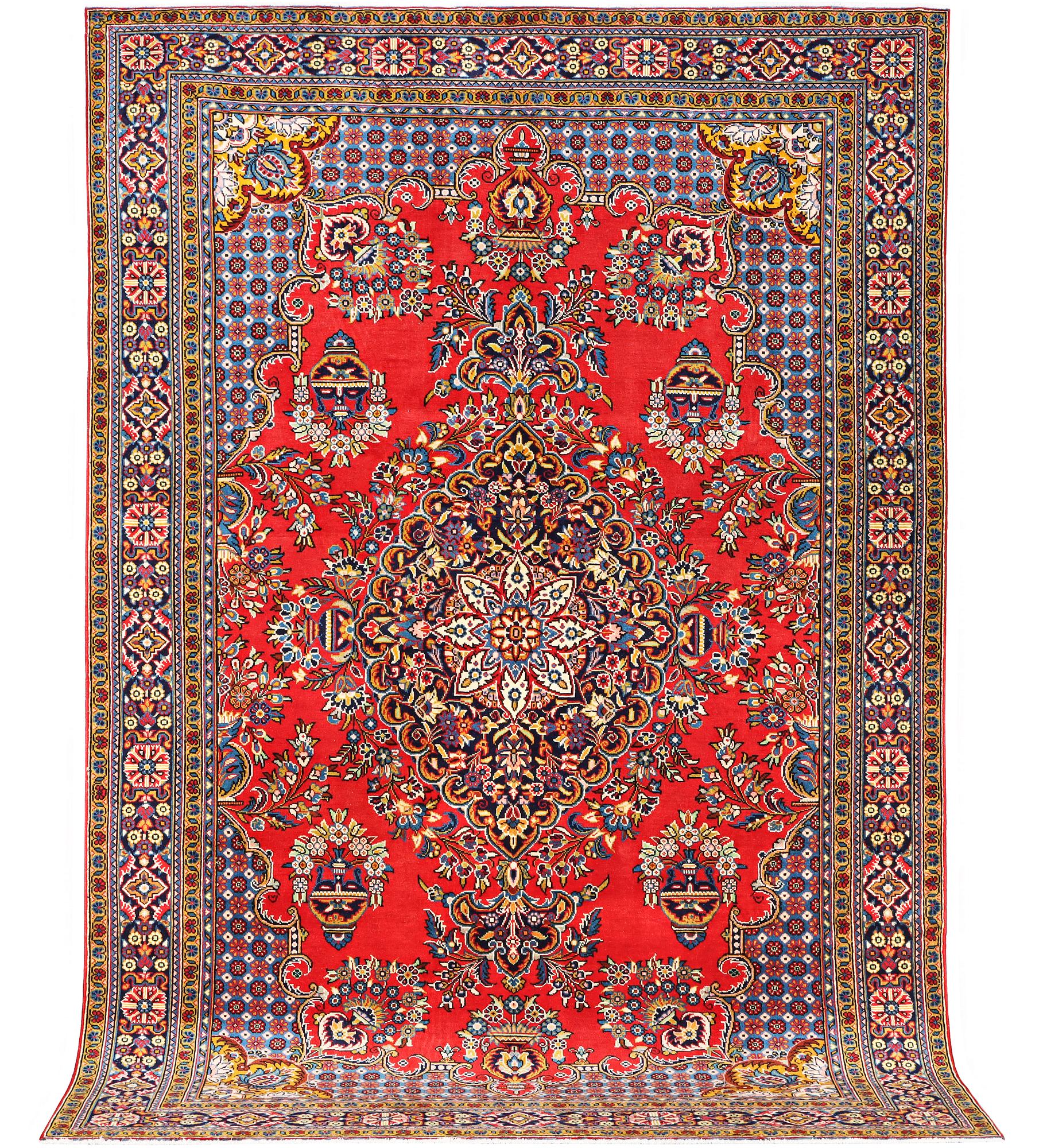 A Golpaygan carpet, c. 320 x 210 cm.