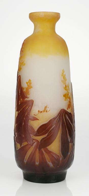 An Emile Gallé Art Nouveau cameo glass vase, Nancy, France.