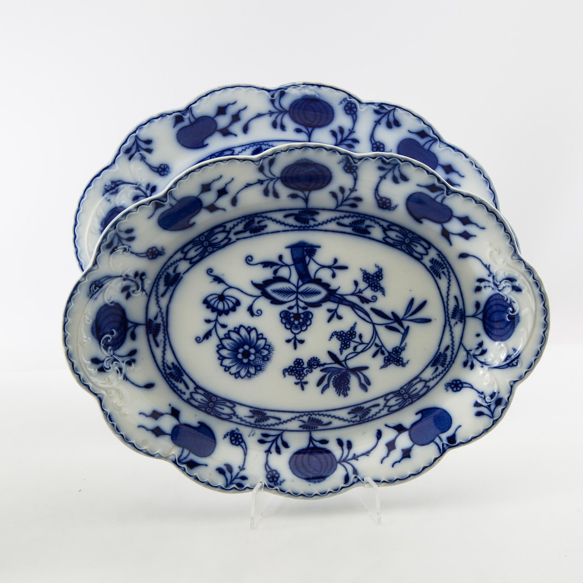 Dinner service, 97 pieces, Johnson Bros, "Holland", England, early 20th century.