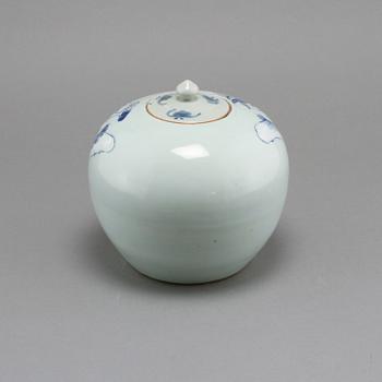 LOCKURNA, porslin, Kina, omkring sekelskiftet 1800/1900.