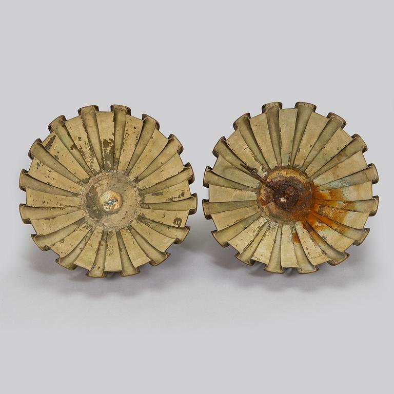 Paavo Tynell, A pair of pendant lights made to order, 1929.