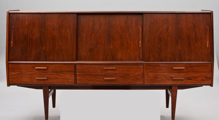 SKÄNKSKÅP, 1960-tal.