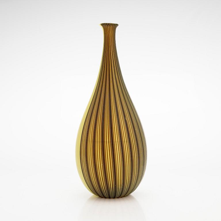 Carlo Scarpa, vase, 'Tessuto' signed Venini Murano Italia.