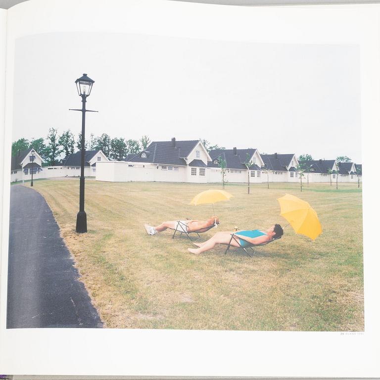 Lars Tunbjörk, bok "Landet utom sig", 1993.