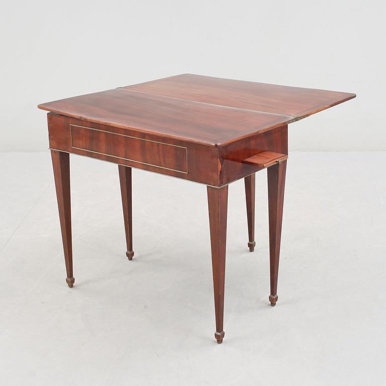 SPELBORD, sengustavianskt, 1800-tal.