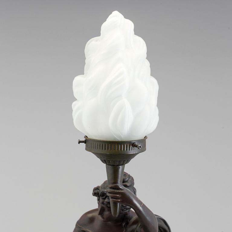 A jugend-style table light.