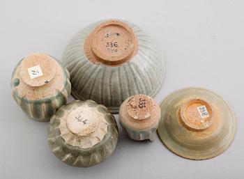 STENGODSFÖREMÅL, 5 delar, Sawankholok, Thailand 1400-tal.