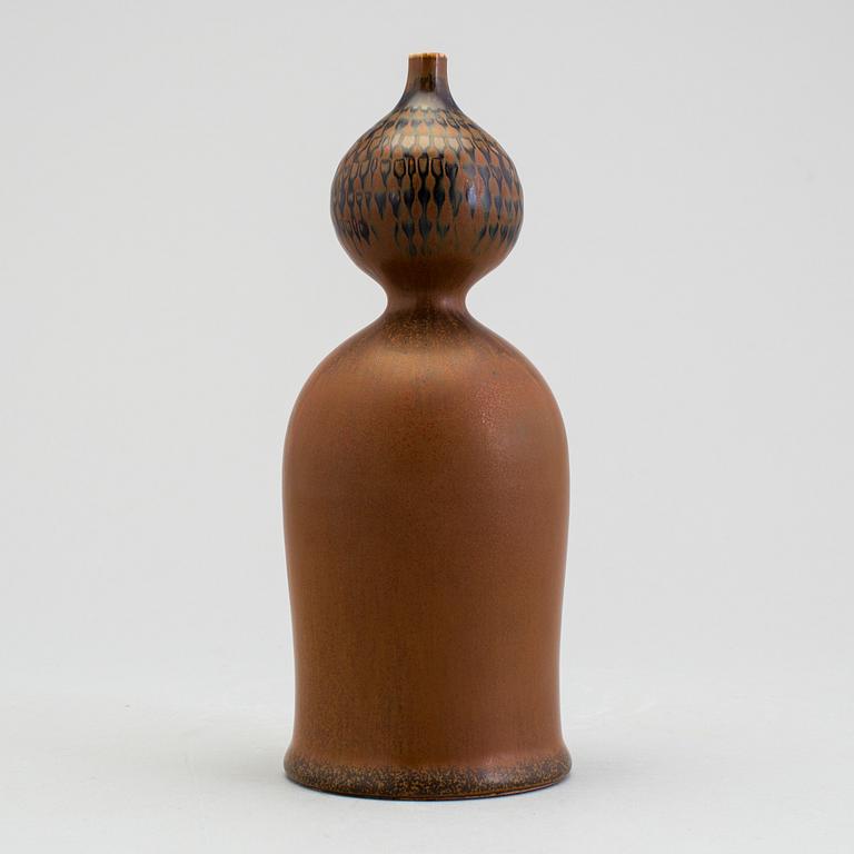 STIG LINDBERG, a stoneware vase, Gustavsberg 1960s.