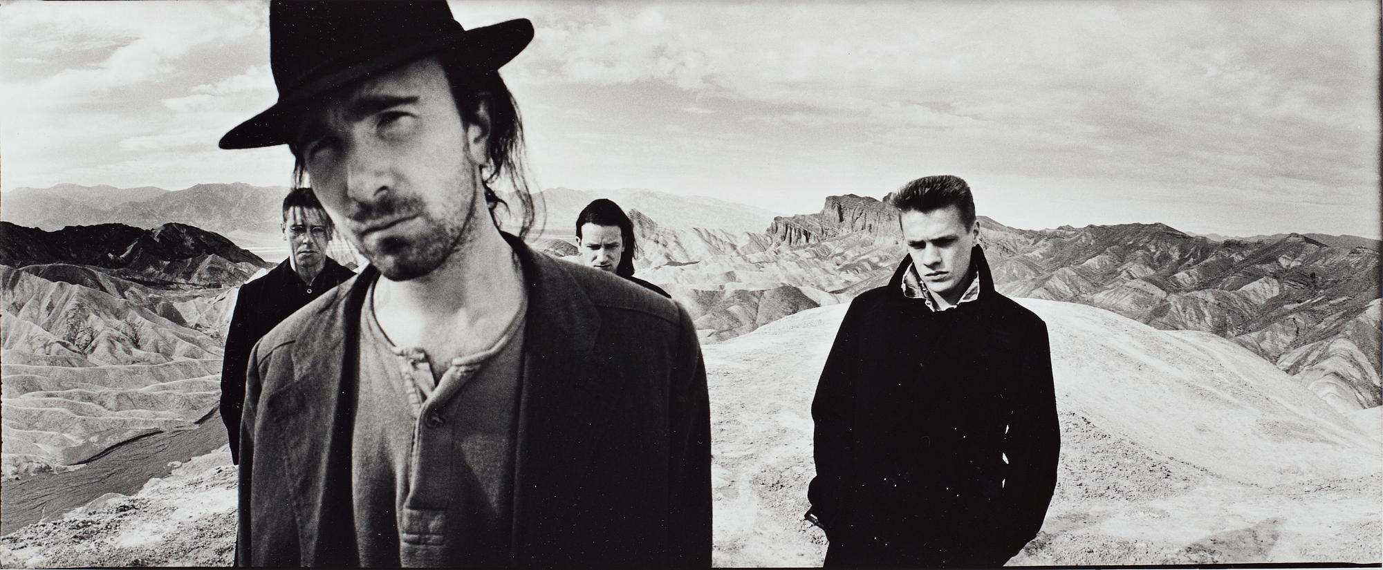 Anton Corbijn, "22:U2", 1982-2003.