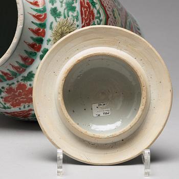 A Transitional wucai baluster vase with cover, 17th Century.