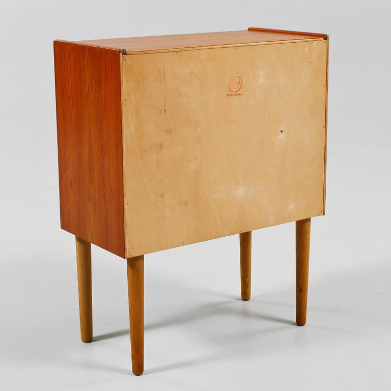 BYRÅ, Poul M. Volther, Munch Furniture, omkring 1900-talets mitt.