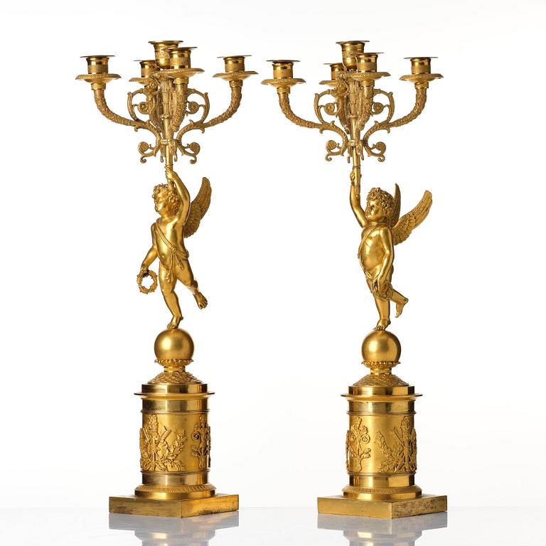 Kandelabrar, ett par, för fem ljus, Frankrike 1800-talets första del, Empire.