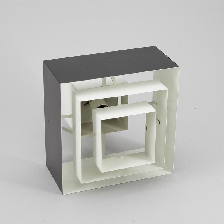 TAKLAMPA, metall, Hans-Agne Jakobsson, 1900-talets andra hälft. Höjd: 36 cm.