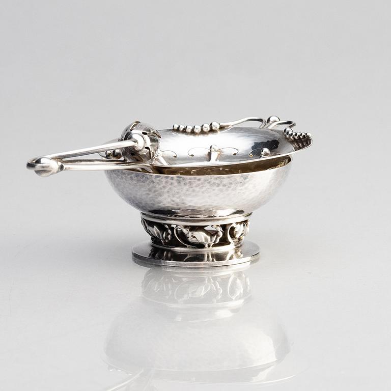 Georg Jensen, tesil med ställ, "Magnolia/Blossom", sterling silver, Köpenhamn 1933-44.