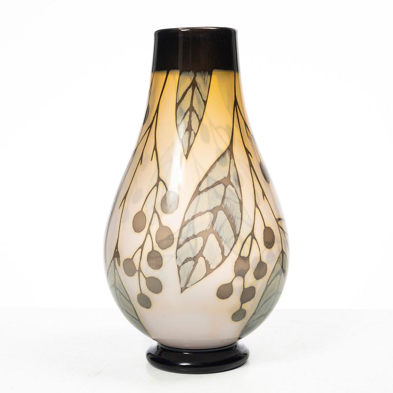 Eva Englund, vase, graal, Orrefors, 1987.