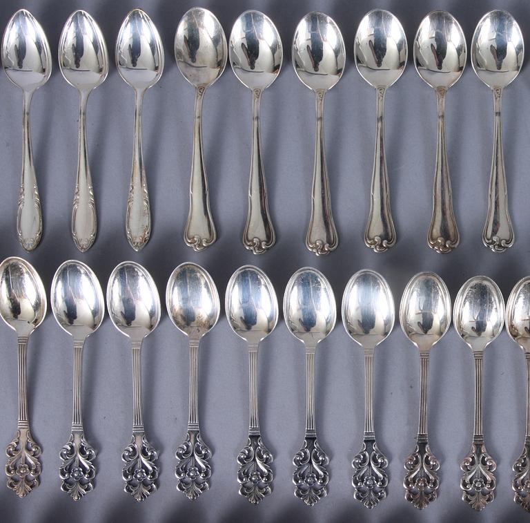 PARTI SKEDAR, 128 st, silver, mest Sverige, 1900-tal. Tot vikt 1240 g.