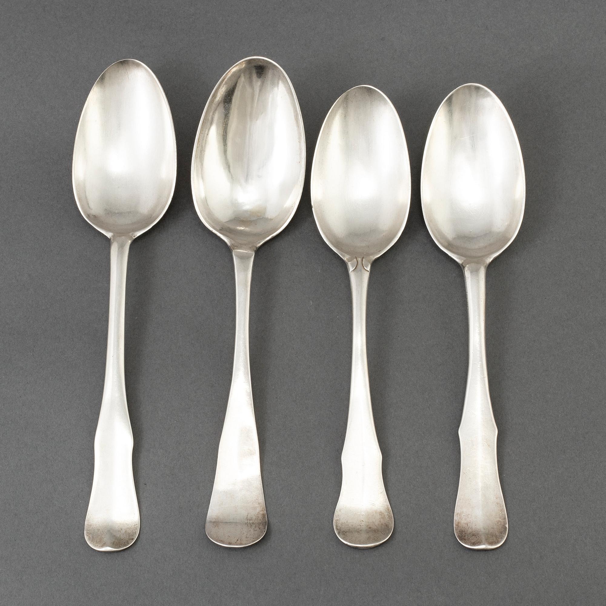 SKEDAR, 4 st, silver, Sverige. Bl a Petter Sundelius, Visby 1792 & Jöns Björkman, Karlskrona 1760. Vikt ca 217 gram.