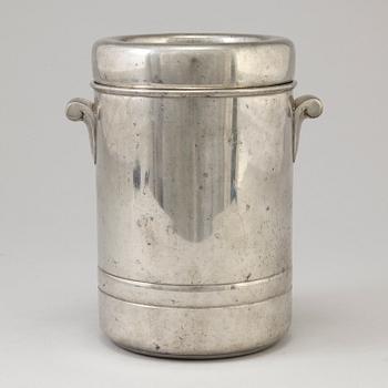 A mid 20th century plate champagne cooler.