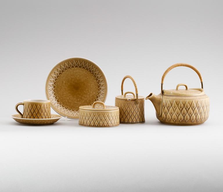 TESERVIS, 19 delar, stengods, "Relief", Bing & Gröndahl.