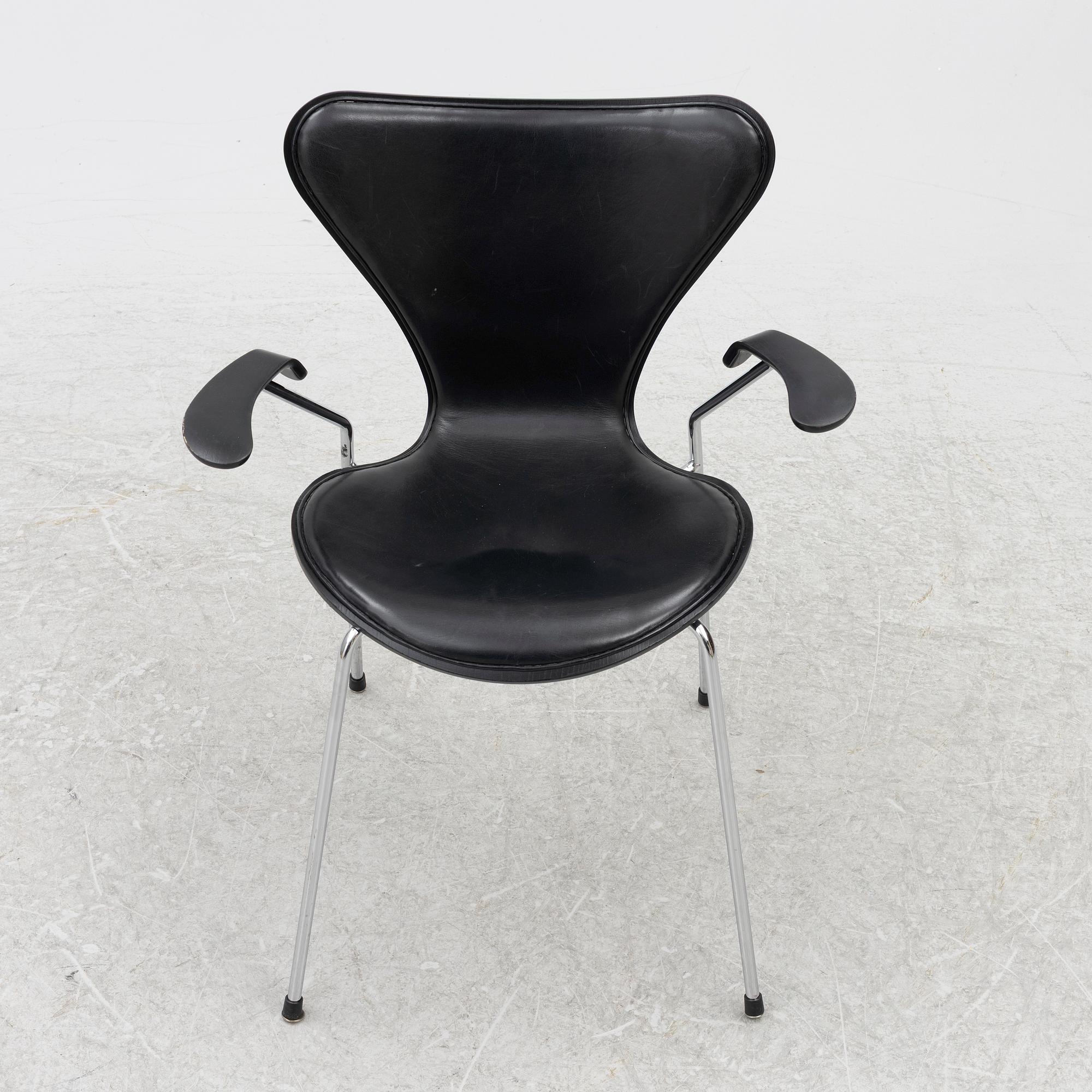 Arne Jacobsen, Armchairs, 4 pcs, "The Seven", Fritz Hansen, Denmark, 2006.