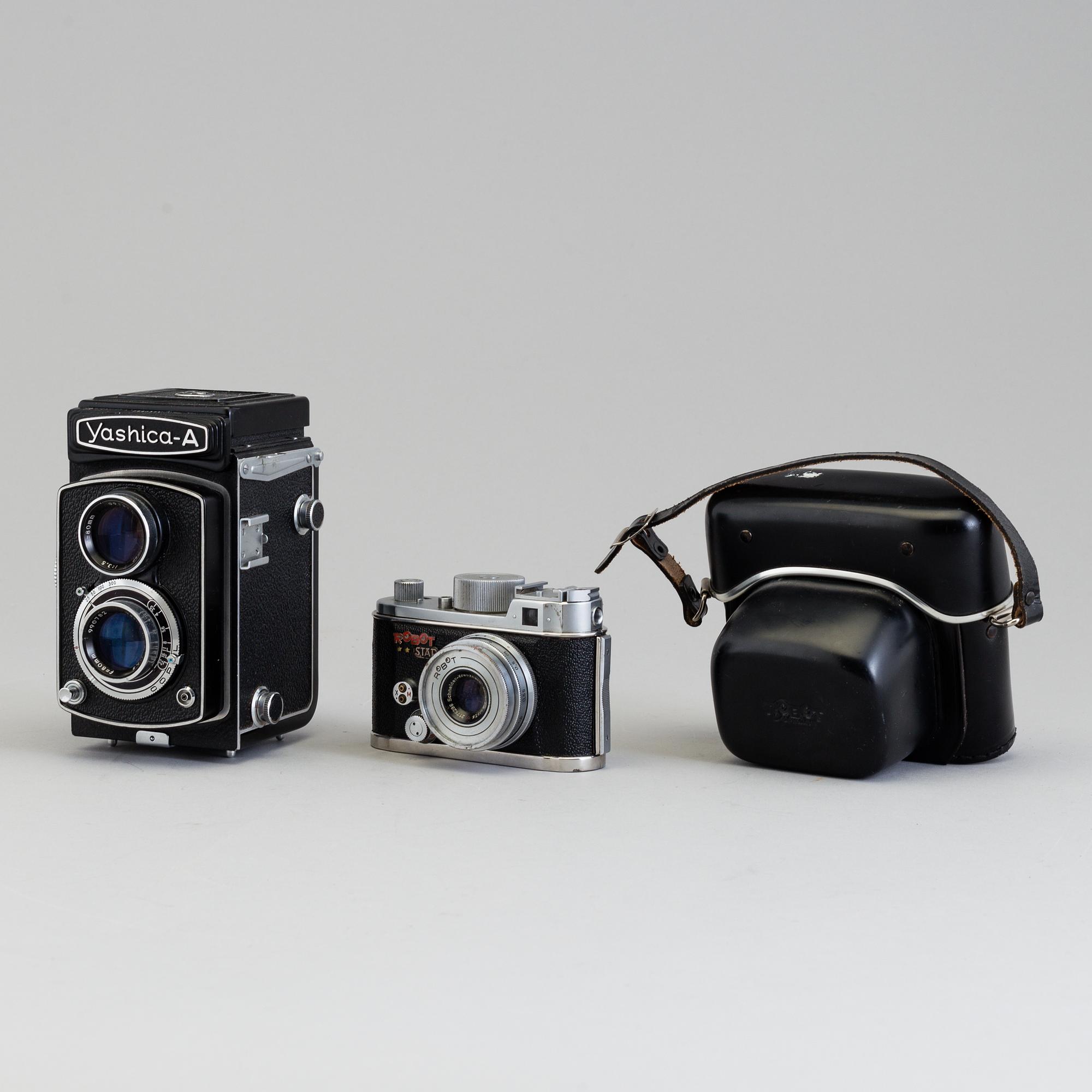 A Yashica-A and a Robot Star camera, mid 20th century.