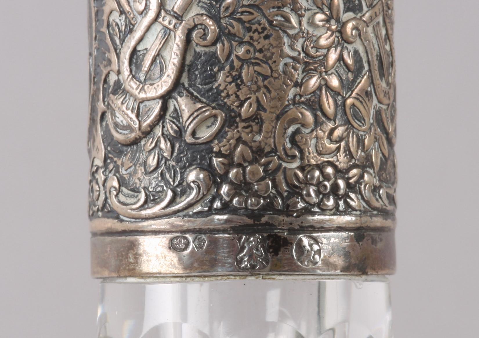 KARAFF, glas, med silvermontering.