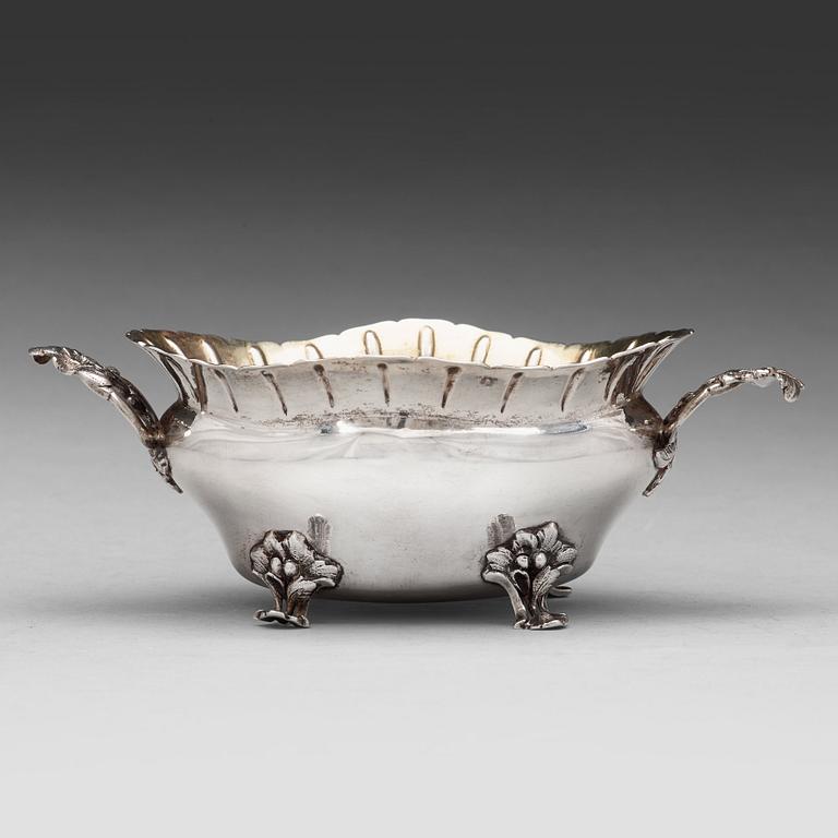 A Swedish 18th century parcel-gilt silver bowl, marked Johan Fagerberg, Karlskrona 1781.