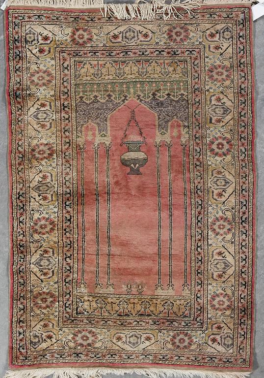 MATTA, Turkisk, ca 124x86 cm.