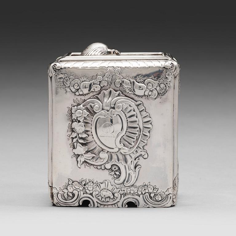 An English 18th century George II silver tea-caddy, mark of Christian Hillan, London 1738.