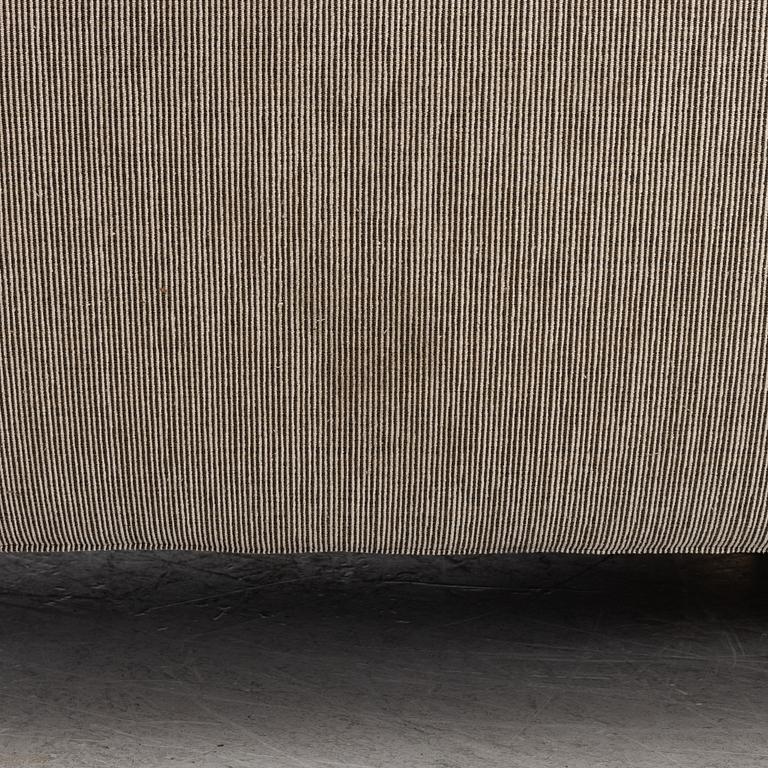 Jens Juul Eilersen, soffa och fotpall.