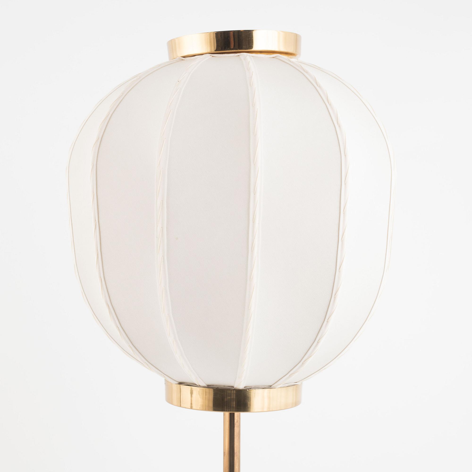 Josef Frank, bordslampa, modell 2349, "Kinabollen", Firma Svenskt Tenn.