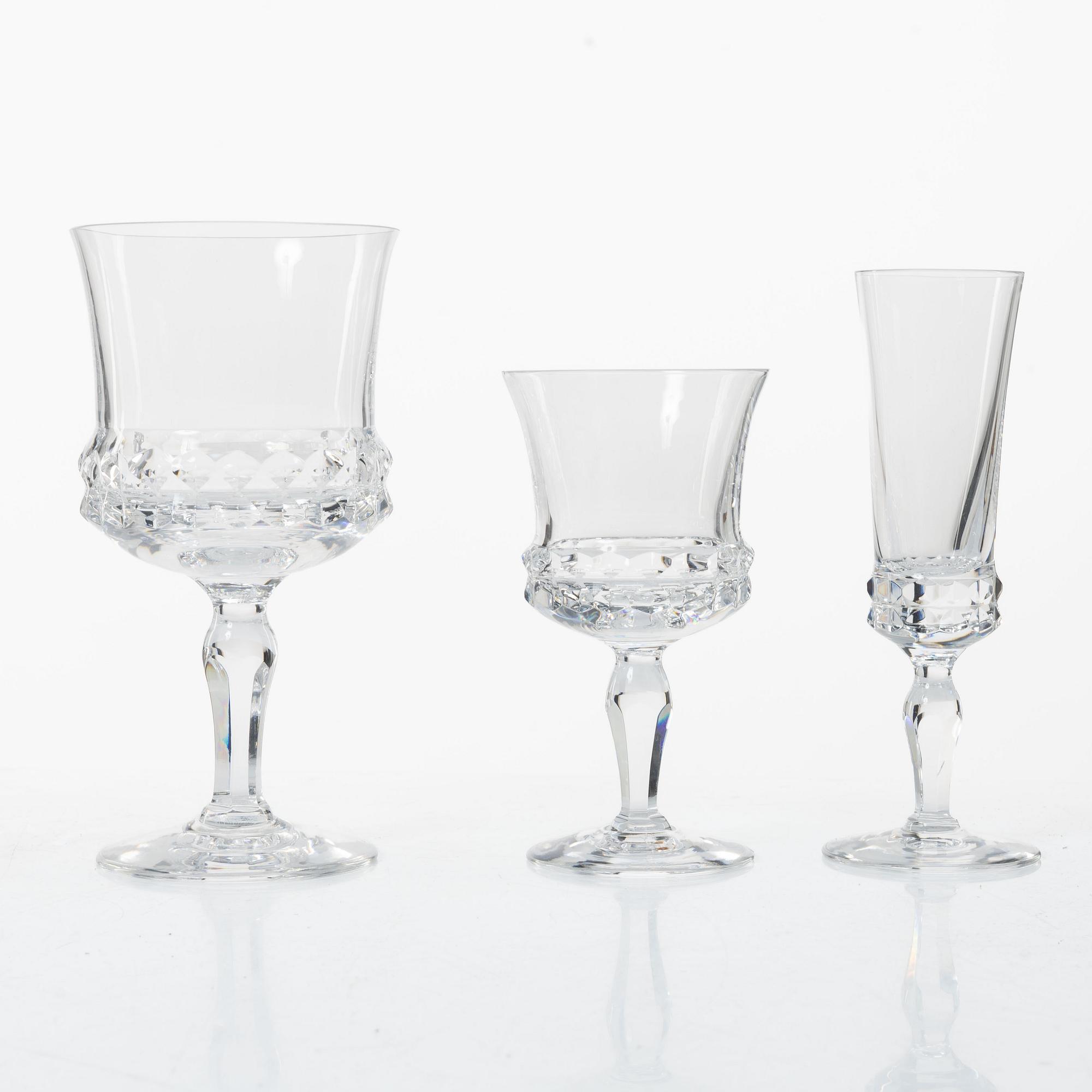 Ingeborg Lundin, glasservis, 63 st, "Silvia", Orrefors.