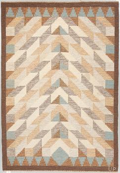 A swedish 1960's - 1970's flat woven carpet, signed UP, (Ulla Parkdahl), around 203 x 141 cm.