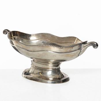 Jardinière, silver plate, 20th century.