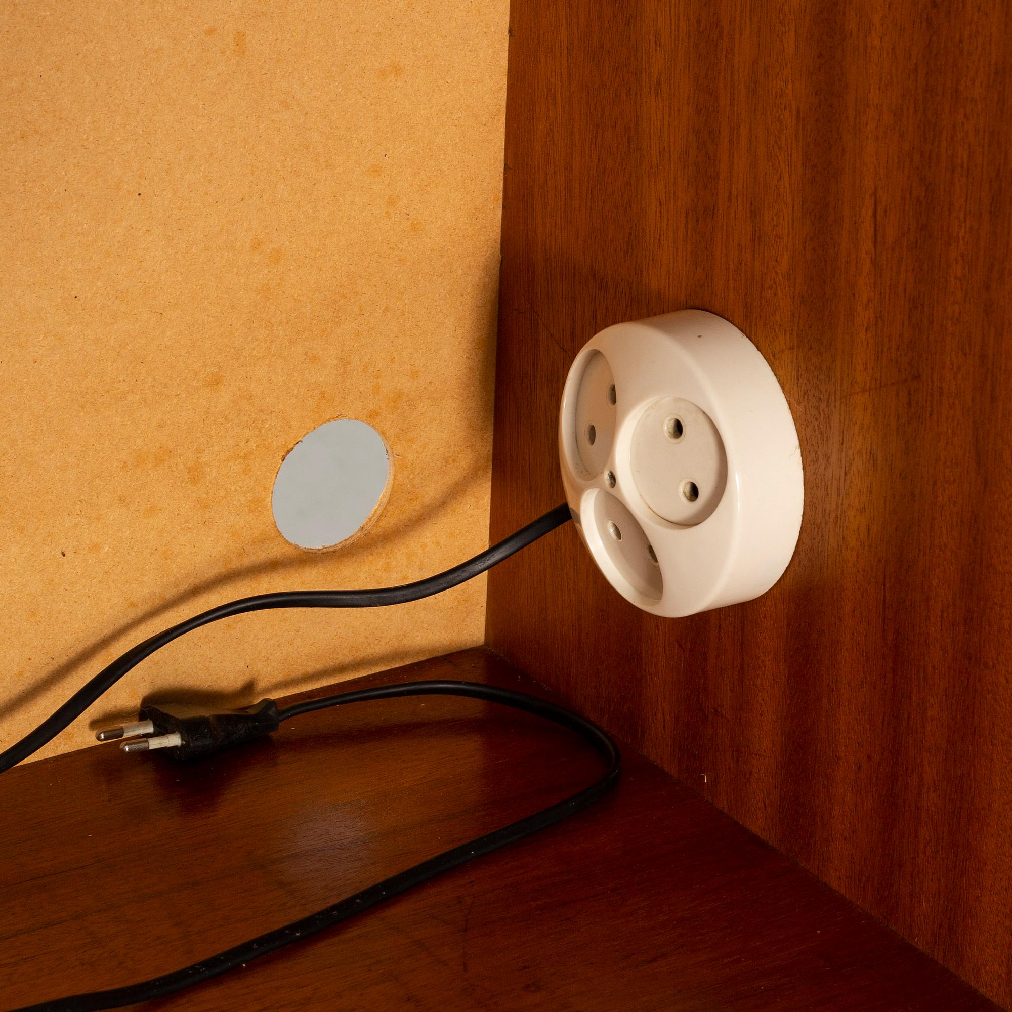 SKÅP MED SKRIVBORD, 1950-tal.