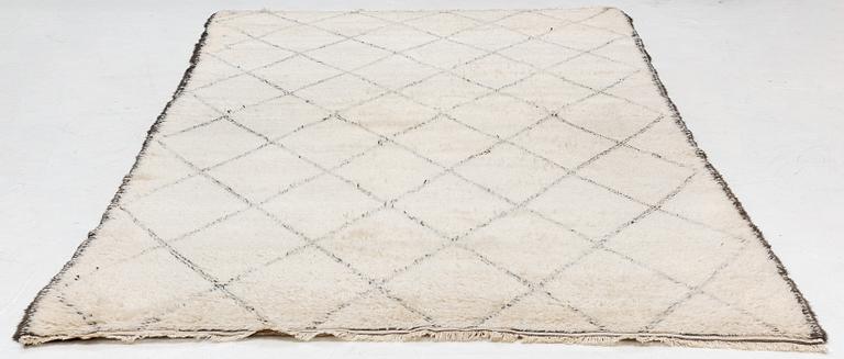 Matta, Marocko, ca 355 x 190 cm.