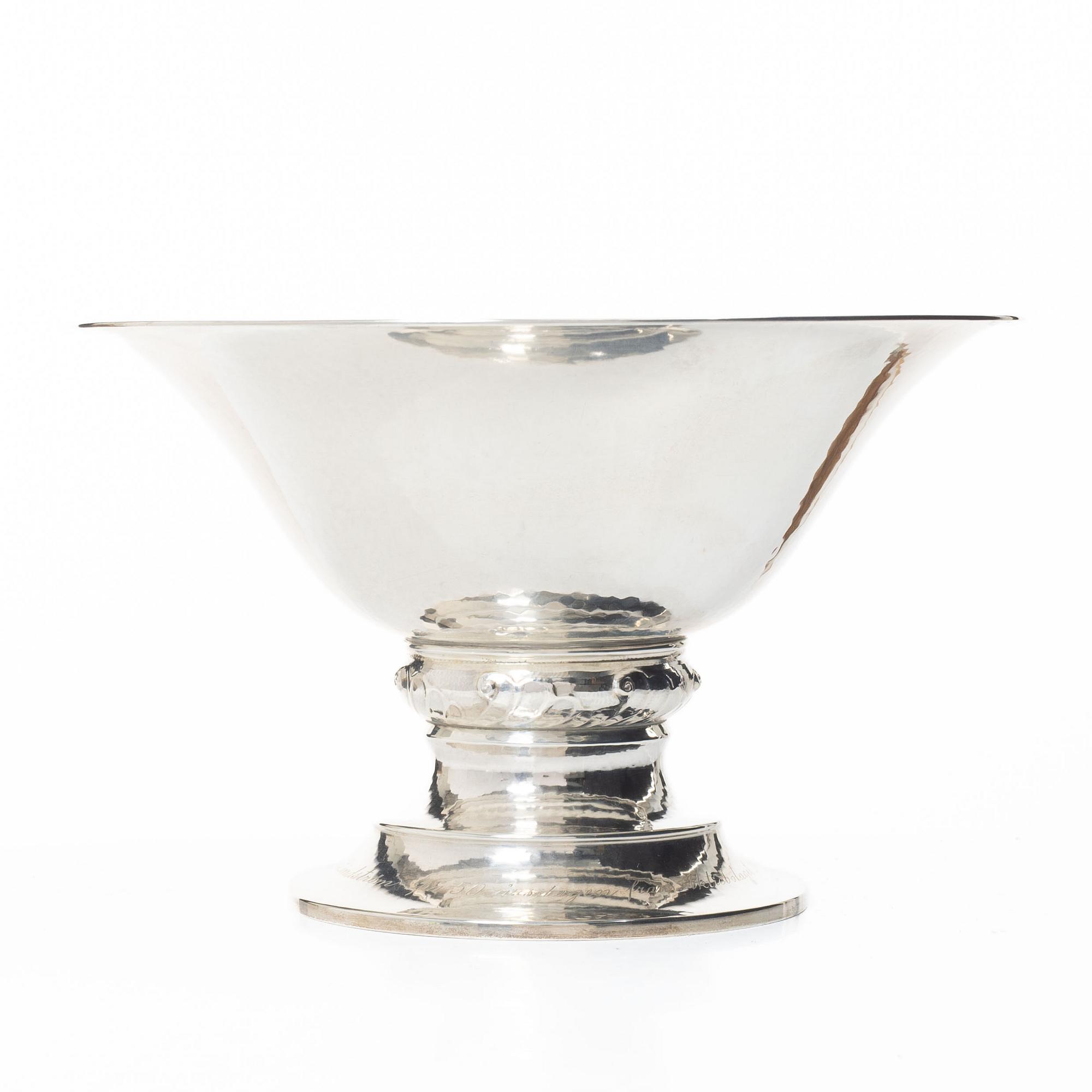 A Swedish silver bowl, mark of BH Edlunds Silverfabrik, Stockholm 1926.