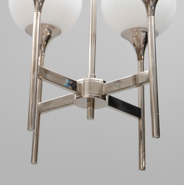 TAKLAMPA, 1900-talets andra kvartal. Höjd 62 cm.