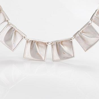 Björn Weckström, A sterling silver necklace "Planetoid valleys". Lapponia 2003.