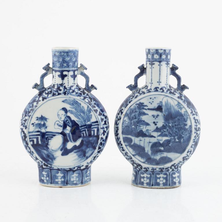 Two blue and white Chinese moonflasks, Qing dynasty, 19th century.