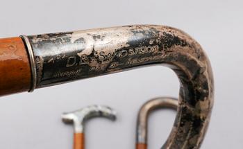 KÄPPAR, 3 st, med silverkryckor, 1900-talets första hälft.