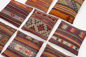 Cushions 8 pcs kelim. 67 x 48 and 48 x 48 cm.