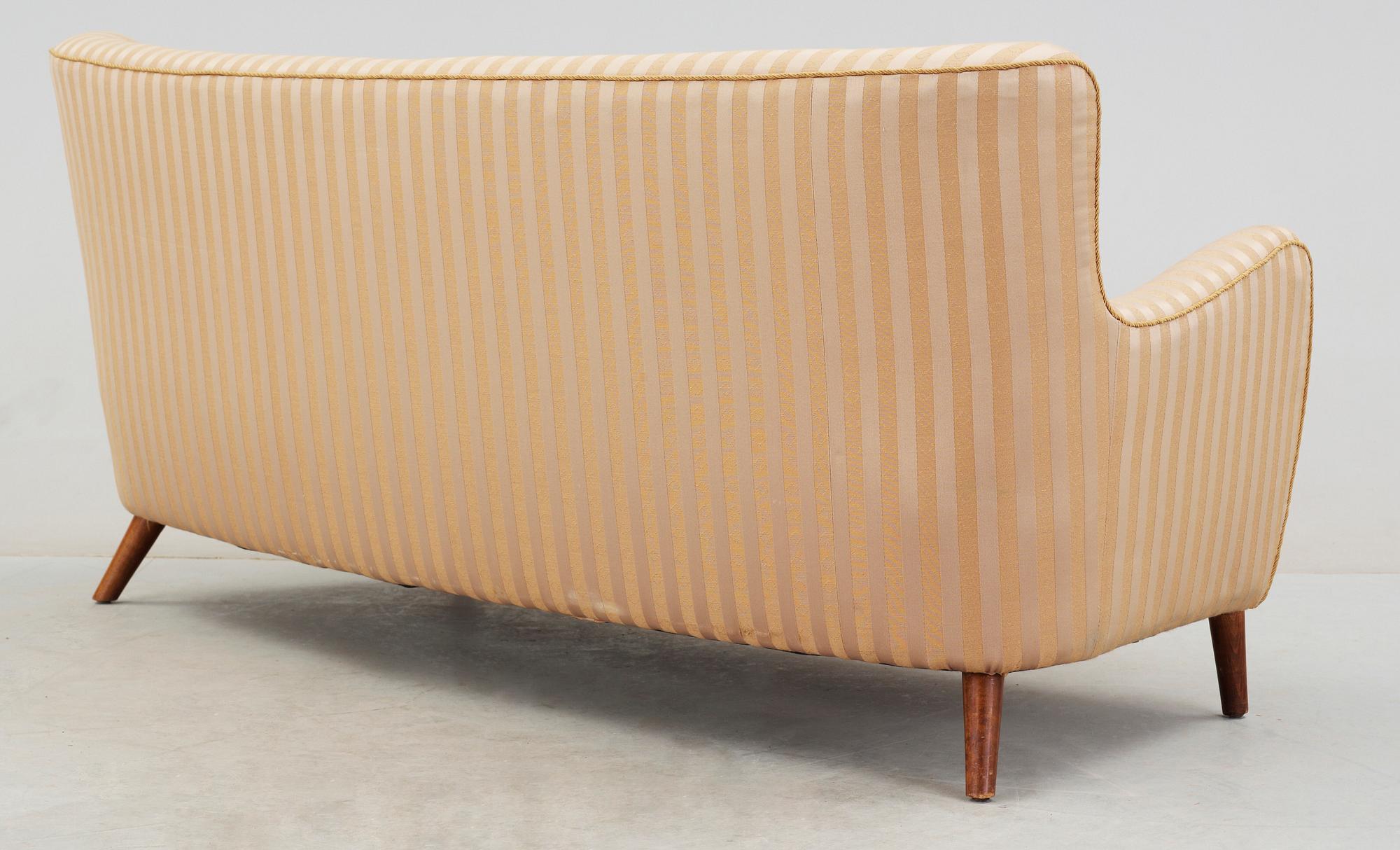 SOFFA, omkring 1900-talets mitt.