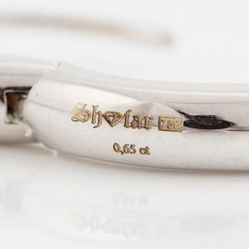 Hoop earrings 18K white gold with brilliant-cut diamonds.