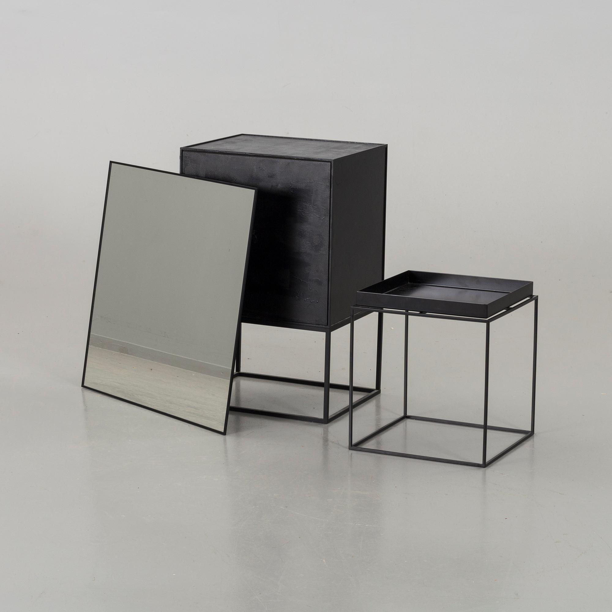 MOGENS LASSEN, SKÅP "Frame 49 kub", SPEGEL "View" samt BRICKBORD. 2000-tal.
