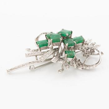 Brooch, 18K white gold with emeralds and octagonal-cut diamonds.