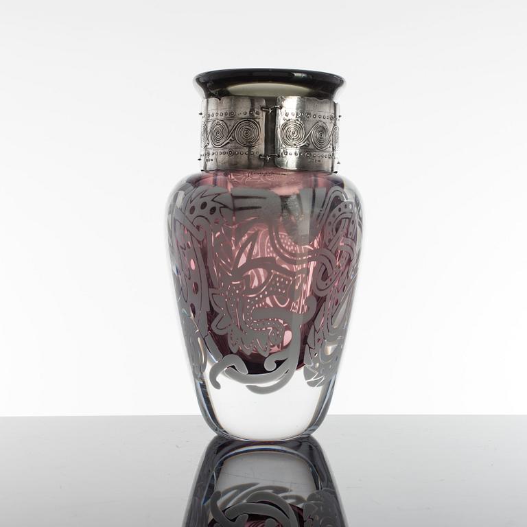 ANNA ÖRNBERG, vas, glas, Studioglas Strömbergshyttan, sign, dat 1992 o märkt UNIK. Graal-teknik.