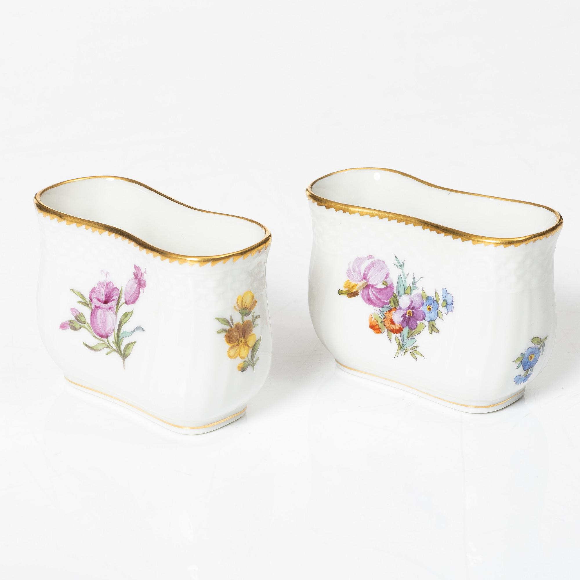 Royal Copenhagen, 13 pieces of a service, 'Saxon Flower', Denmark, 1889-1973.