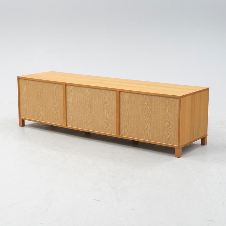 Sideboard, "Azzaro", Voice.