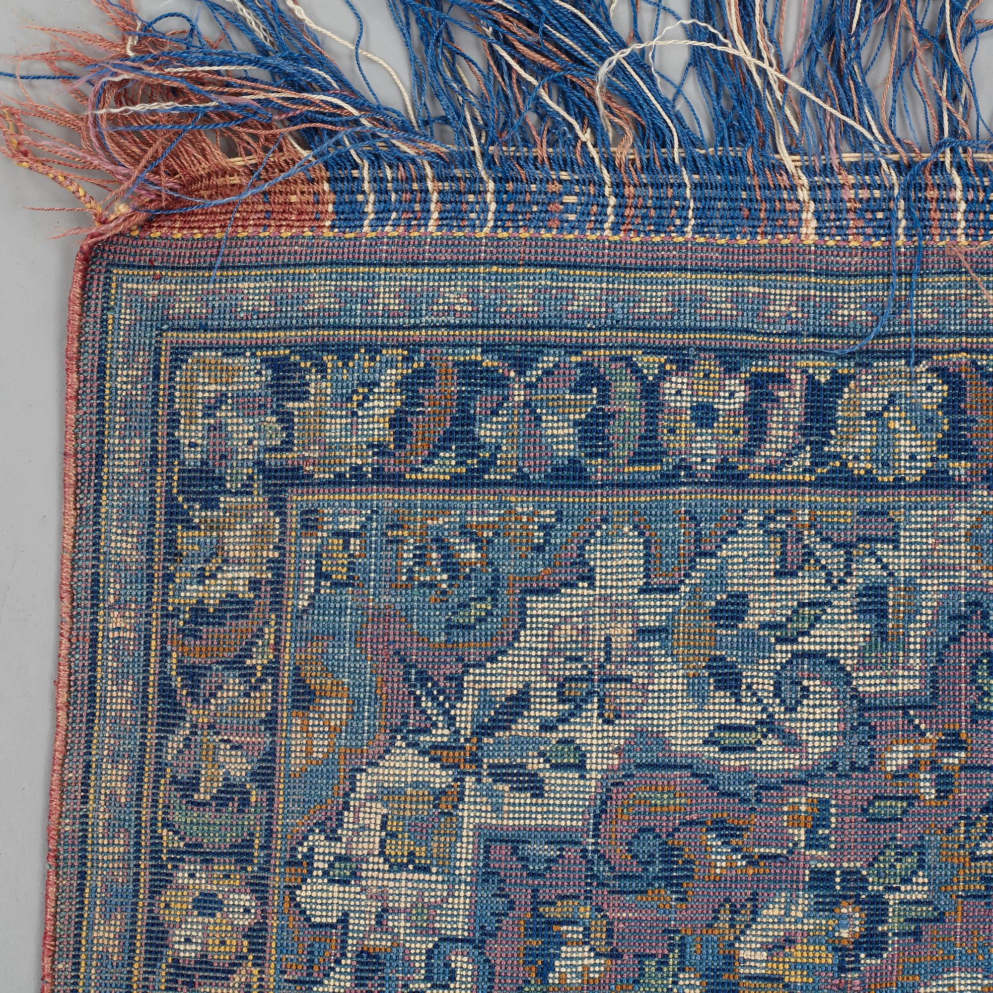 MATTO, a semi-antique silk Kashan possibly Motachem, ca 51-52,5 x 48.5-51 cm.